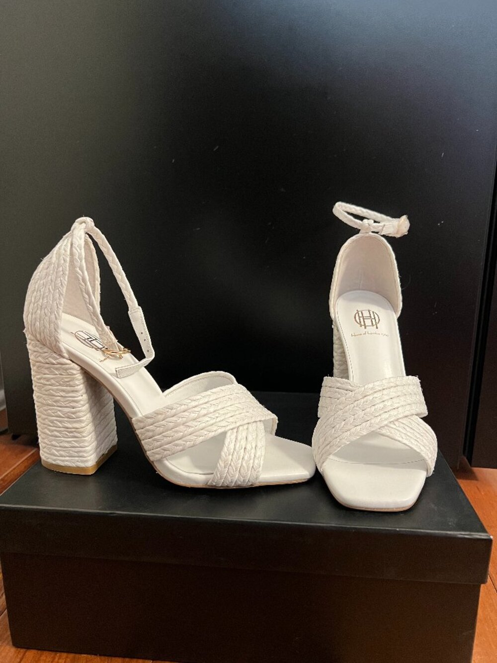 House of Harlow Cava Heels | White Bridal Wedding Honeymoon Shoes | Size 6 NIB
